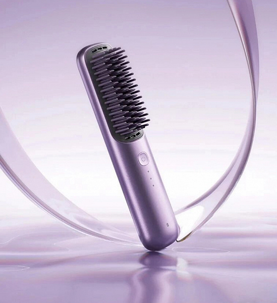 Xiaomi выпустила набор фиолетовых расчесок за 55 долларов. В него входит беспроводная выпрямляющая расческа с зарядкой через USB-C